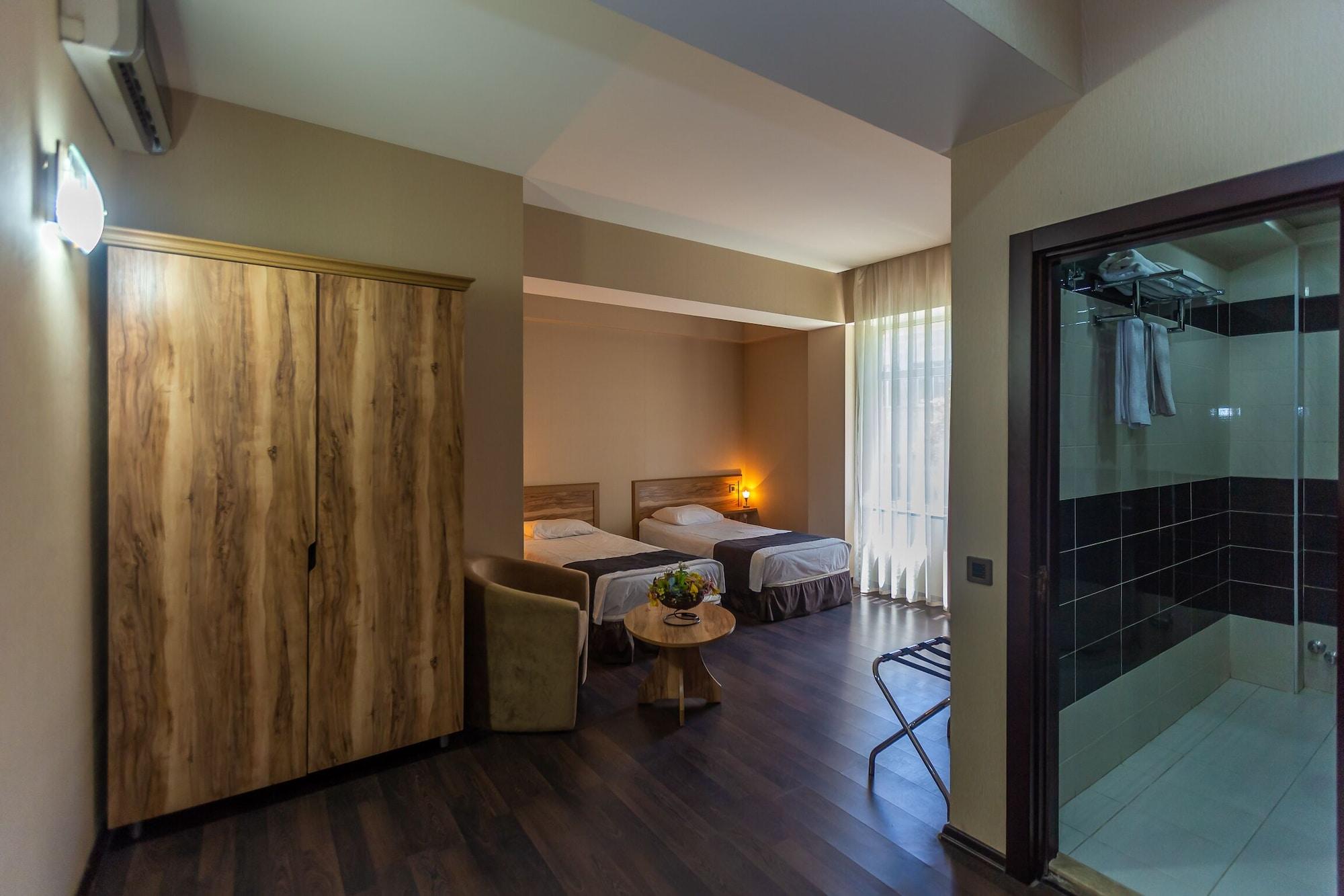 Diplomat Hotel Baku Kültér fotó