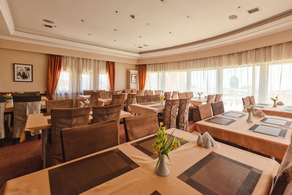 Diplomat Hotel Baku Kültér fotó